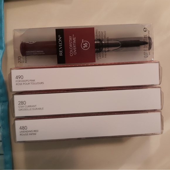 Makeup Bundle - Picture 4 of 8